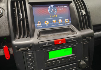 Подержанный автомобиль Land Rover Freelander 2012 года (14 фото)