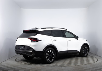 Подержанный автомобиль Kia Sportage 2024 года (5 фото)
