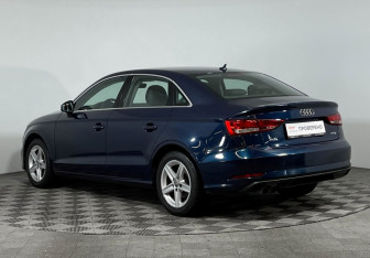 Подержанный автомобиль Audi A3 Sedan 2016 года (7 фото)