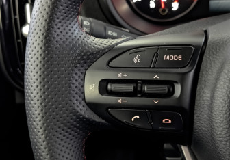 Подержанный автомобиль Kia Picanto 2022 года (27 фото)