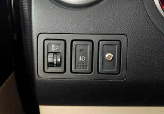 Подержанный автомобиль Suzuki Grand Vitara 2013 года (16 фото)