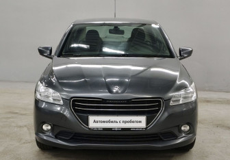 Подержанный автомобиль Peugeot 301 2014 года (2 фото)