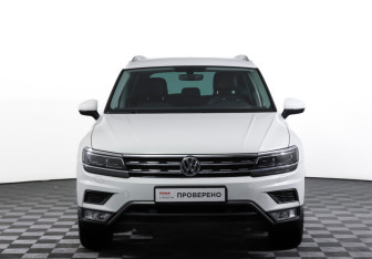 Подержанный автомобиль Volkswagen Tiguan 2017 года (2 фото)