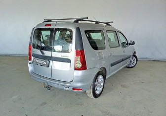 Подержанный автомобиль LADA (ВАЗ) Largus Wagon 2012 года (4 фото)