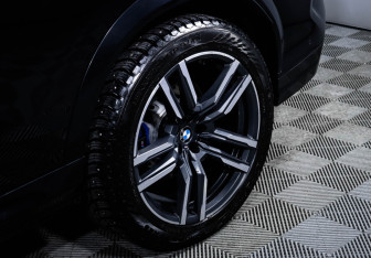 Подержанный автомобиль BMW X6 M 2020 года (15 фото)