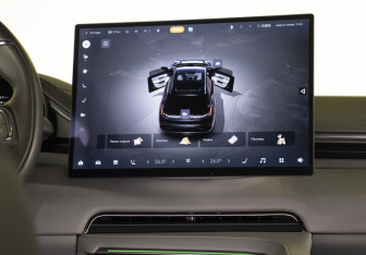 Подержанный автомобиль Zeekr 001 2024 года (19 фото)