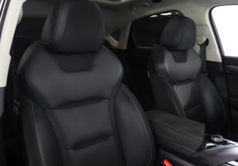 Подержанный автомобиль Geely Tugella 2021 года (16 фото)