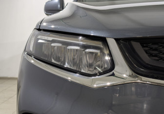 Подержанный автомобиль Geely Tugella 2023 года (11 фото)