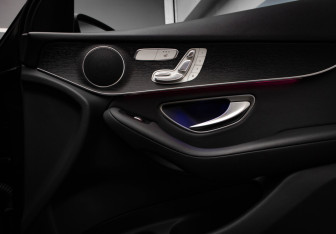 Подержанный автомобиль Mercedes-Benz GLC Coupe 2020 года (27 фото)