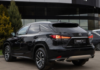 Подержанный автомобиль Omoda C5 2024 года (5 фото)