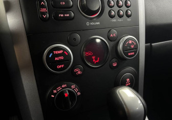 Подержанный автомобиль Suzuki Grand Vitara 2014 года (16 фото)