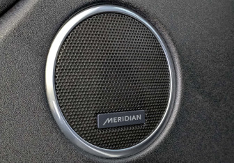 Подержанный автомобиль Land Rover Discovery Sport 2020 года (27 фото)