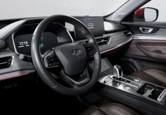 Подержанный автомобиль Chery Tiggo 8 Pro 2022 года (14 фото)