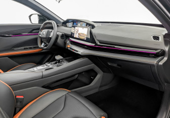 Новый Changan UNI-V 2024 (9 фото)