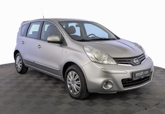 Подержанный автомобиль Nissan Note 2013 года (3 фото)