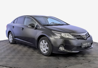 Подержанный автомобиль Toyota Avensis Sedan 2012 года (3 фото)