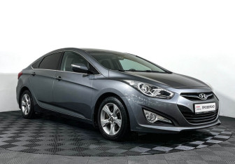 Подержанный автомобиль Hyundai i40 Sedan 2013 года (3 фото)