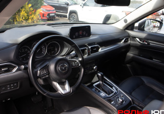 Подержанный автомобиль Mazda CX-5 2019 года (11 фото)