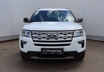 Подержанный автомобиль Ford Explorer 2018 года (2 фото)