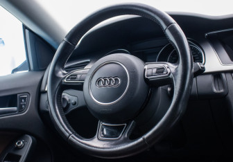 Подержанный автомобиль Audi A5 Liftback 2012 года (15 фото)