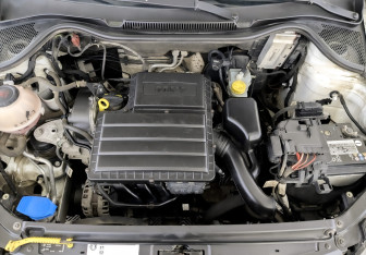 Подержанный автомобиль Volkswagen Polo Sedan 2019 года (9 фото)