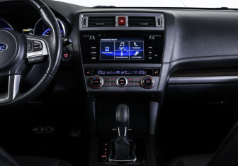 Подержанный автомобиль Subaru Outback Wagon 2015 года (14 фото)