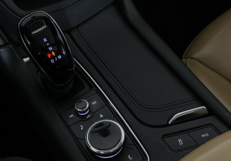 Подержанный автомобиль Cadillac XT6 2020 года (18 фото)