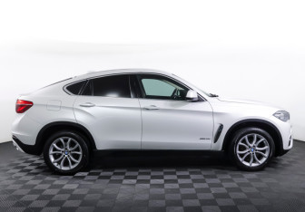 Подержанный автомобиль BMW X6 2016 года (4 фото)