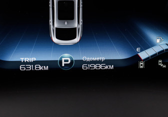 Подержанный автомобиль Geely Tugella 2023 года (11 фото)