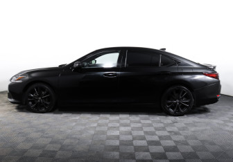 Подержанный автомобиль Lexus ES 2021 года (8 фото)