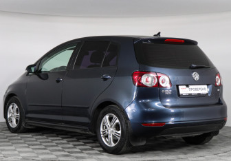 Подержанный автомобиль Volkswagen Golf Plus 2012 года (7 фото)