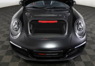 Подержанный автомобиль Porsche 911 Coupe 2016 года (9 фото)