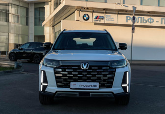 Подержанный автомобиль Changan CS95 2024 года (2 фото)
