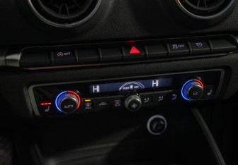 Подержанный автомобиль Audi A3 Sedan 2019 года (15 фото)