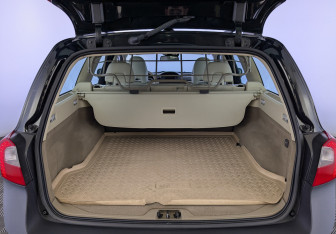 Подержанный автомобиль Volvo XC70 2011 года (10 фото)