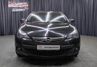 Подержанный автомобиль Opel Astra Hatchback 2013 года (2 фото)