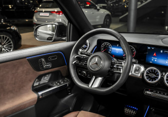 Новый Mercedes-Benz GLB 2025 (15 фото)