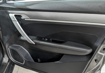 Подержанный автомобиль Geely Coolray 2022 года (24 фото)