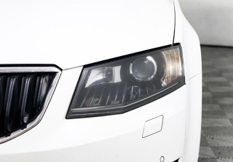 Подержанный автомобиль Skoda Octavia Liftback 2016 года (5 фото)