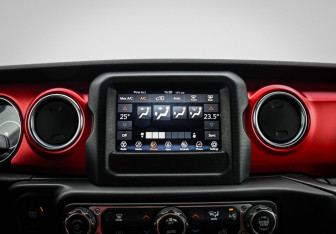 Подержанный автомобиль Jeep Wrangler 2021 года (18 фото)