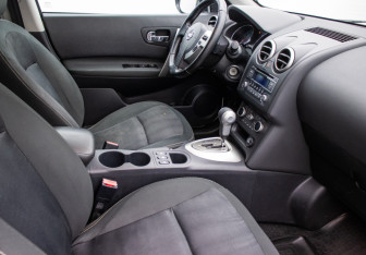 Подержанный автомобиль Nissan Qashqai 2011 года (9 фото)
