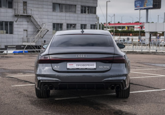 Подержанный автомобиль Audi A7 2021 года (6 фото)