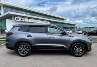Подержанный автомобиль Chery Tiggo 8 Pro 2022 года (4 фото)