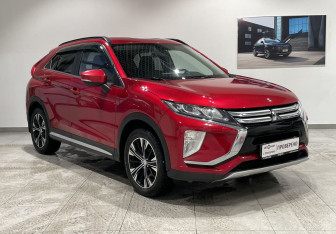 Подержанный автомобиль Mitsubishi Eclipse Cross 2019 года (3 фото)