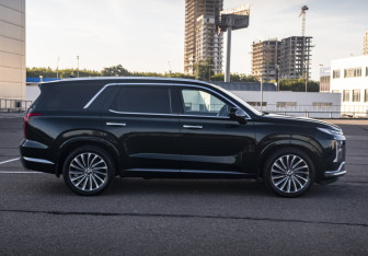 Подержанный автомобиль Hyundai Palisade 2023 года (4 фото)