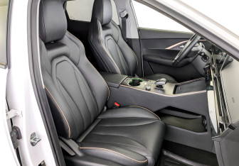 Подержанный автомобиль Omoda C5 2024 года (24 фото)