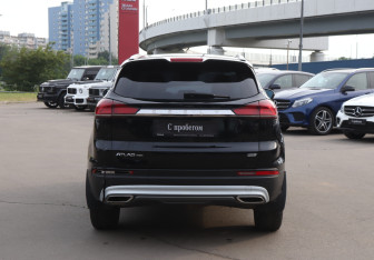 Подержанный автомобиль Geely Atlas Pro 2022 года (6 фото)
