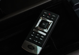 Подержанный автомобиль Land Rover Range Rover 2019 года (16 фото)