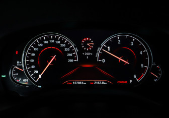 Подержанный автомобиль BMW X4 2019 года (16 фото)