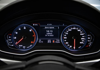 Подержанный автомобиль Audi A5 Liftback 2017 года (10 фото)